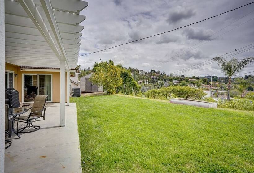 Santa Ana Home W/ Patio, 9 Mi To Disneyland!