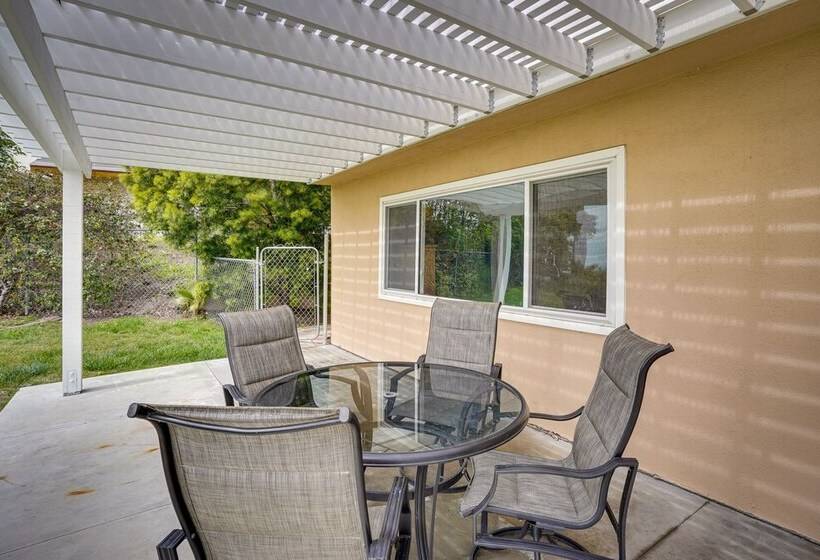 Santa Ana Home W/ Patio, 9 Mi To Disneyland!