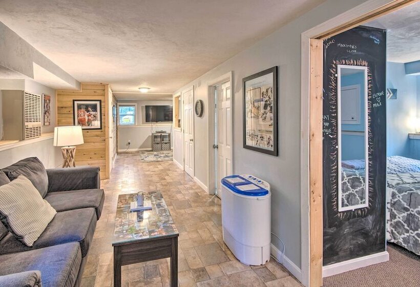 Sawyer Lake Retreat W/ Decks: Walk To Beach!