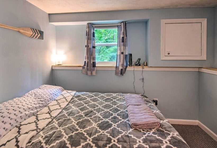 Sawyer Lake Retreat W/ Decks: Walk To Beach!