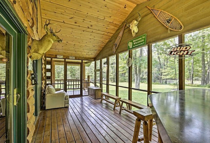 Scenic Cabin On 2 Acres Near Lake Holcombe Marina!