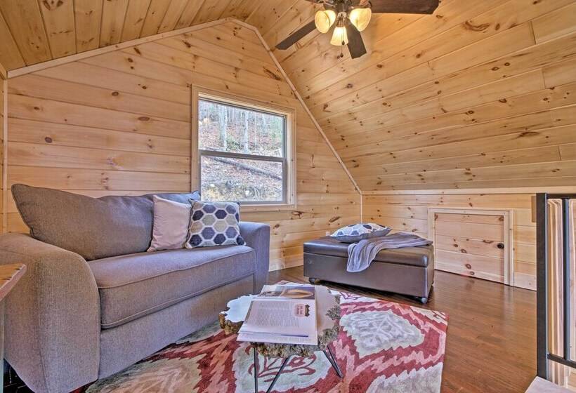 Scenic Cabin W/ Hot Tub   6 Mi To Polar Express!