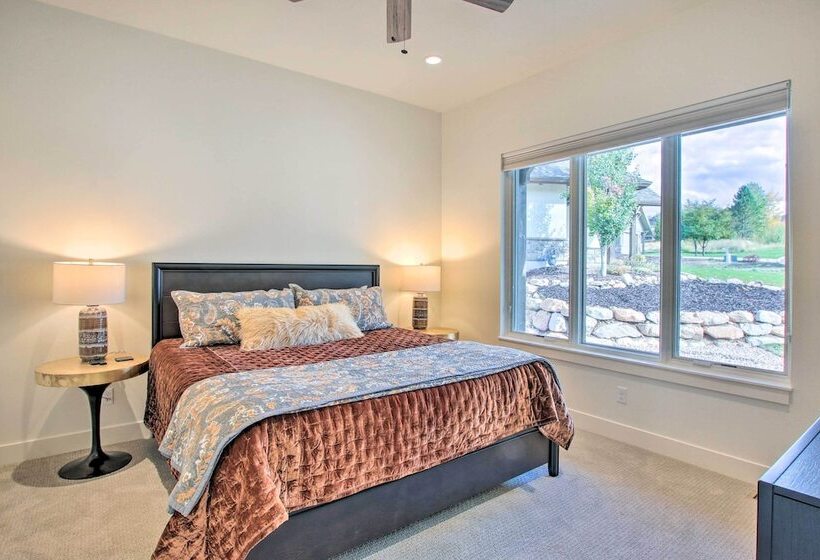 Scenic Eden Gem W/ Hot Tub ~ 6 Mi To Ski Area