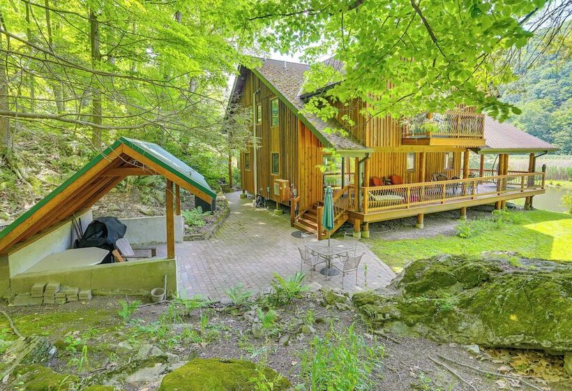 Secluded Cabin W/ Boats, <6 Mi To Jenny Jump!