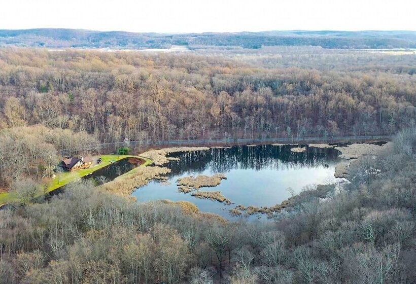 Secluded Cabin W/ Boats, <6 Mi To Jenny Jump!