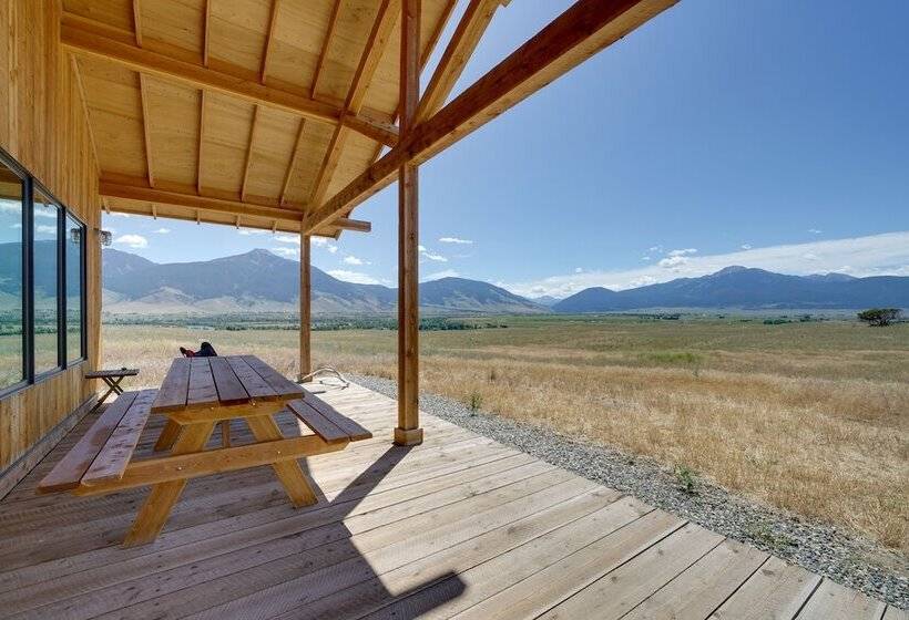 Secluded Paradise Valley Retreat W/ Stunning Views