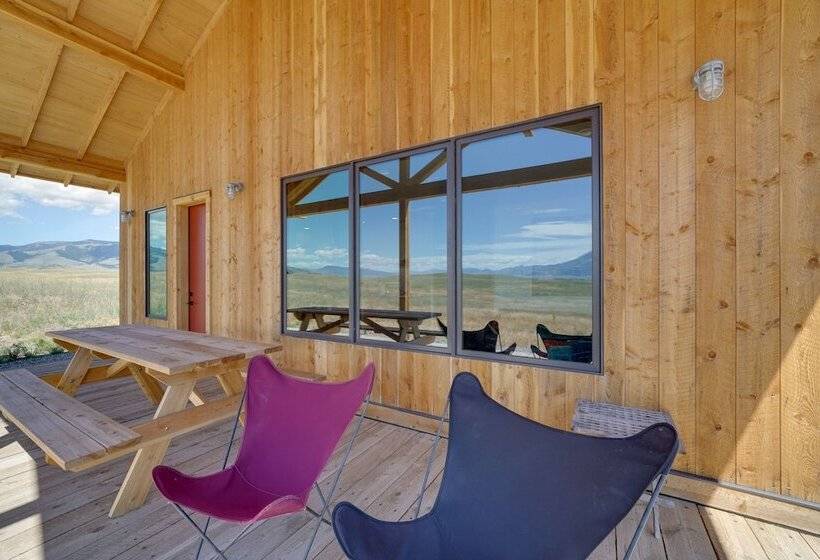 Secluded Paradise Valley Retreat W/ Stunning Views