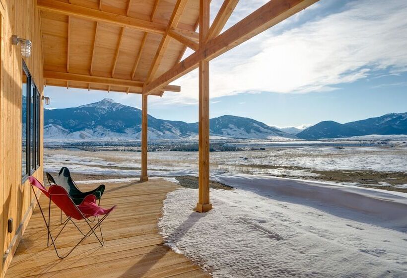 Secluded Paradise Valley Retreat W/ Stunning Views