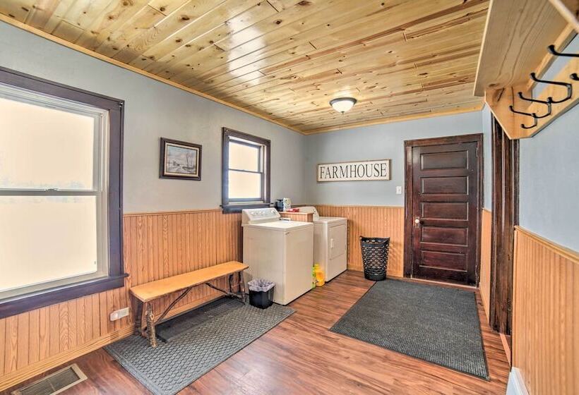 Secluded & Peaceful Upper Peninsula Getaway!