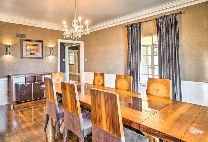 Secluded Ranch W/ Courtyard ~ 4 Mi To Odessa!