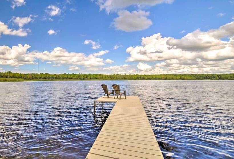 Secluded Woodsy Watersmeet Cabin W/ Fire Pit!