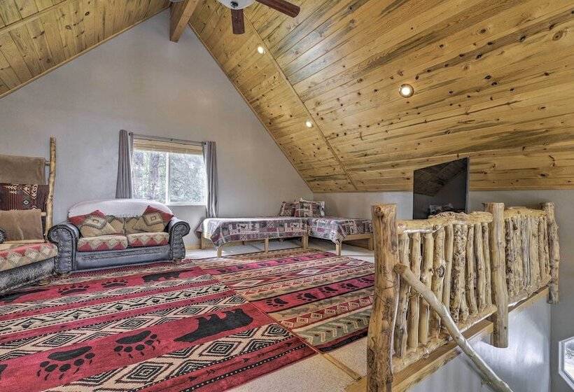 Cabin W/ Deck & Fire Pit In Duck Creek Village
