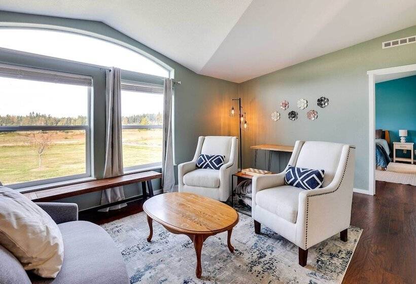 Serene Sequim Retreat W/ Deck: Pets Welcome!