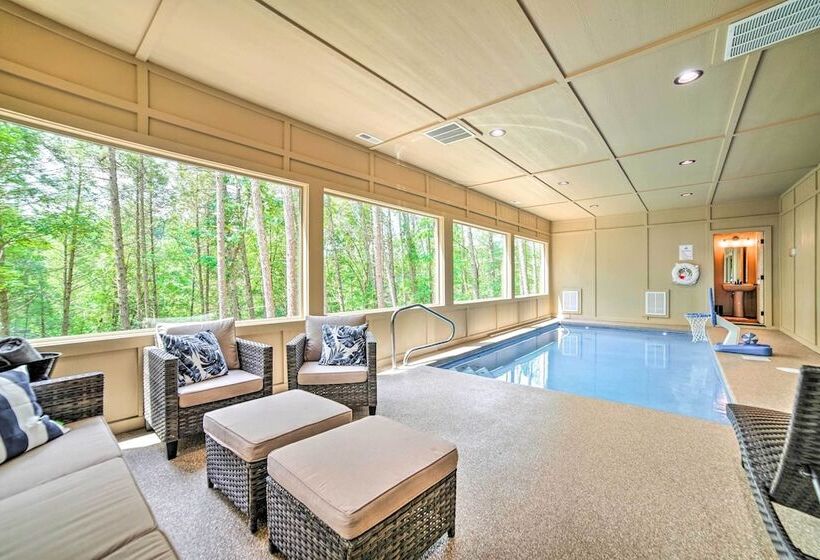 Sevierville Cabin W/ Hot Tub & Heated Indoor Pool