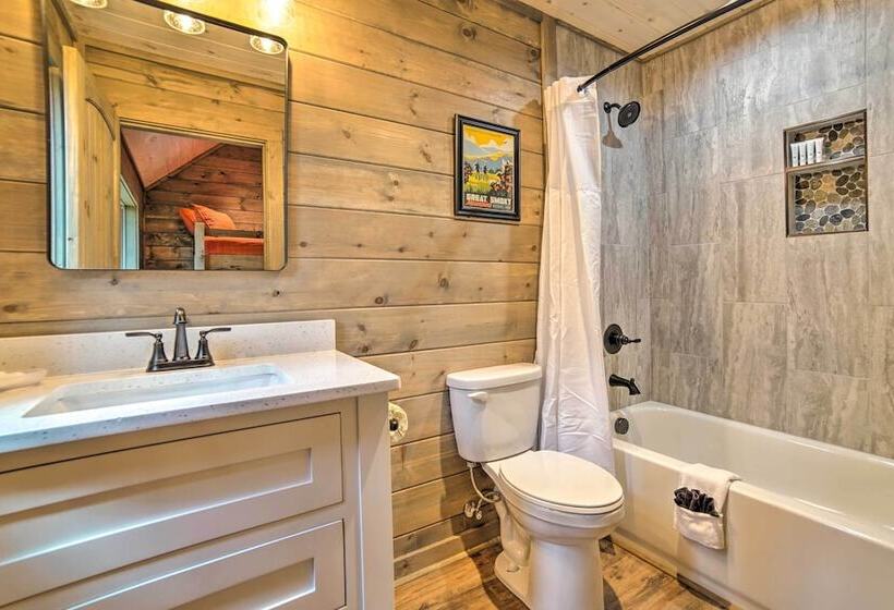 Sevierville Cabin W/ Hot Tub & Heated Indoor Pool