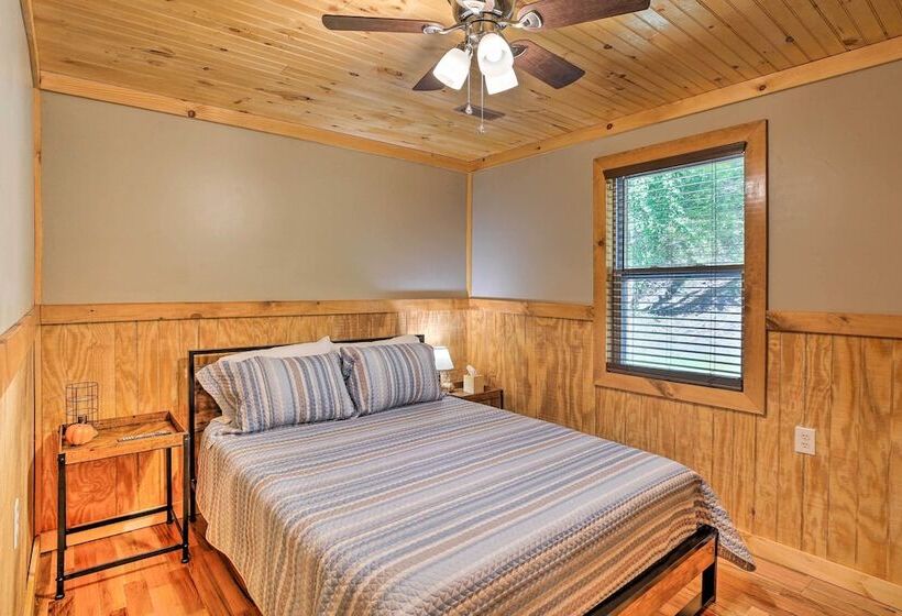 Silver Creek Cabin W/ Hiking < 1 Mi To Town!