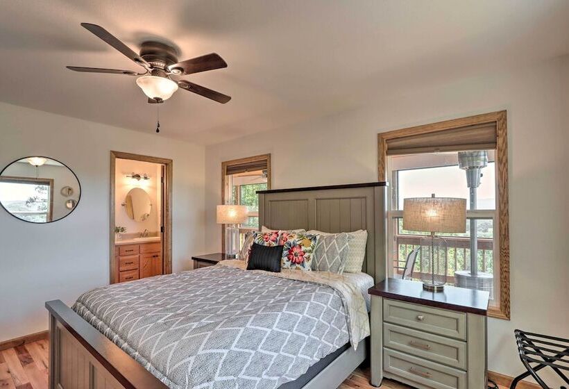 Sky Blue Overlook   Hot Tub & Screened Porch!