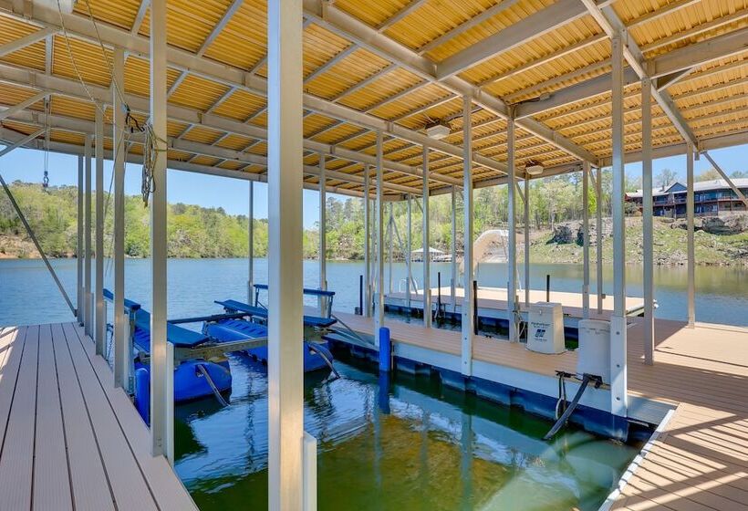 Spacious Alabama Retreat   Deck, Grill & Fire Pit!