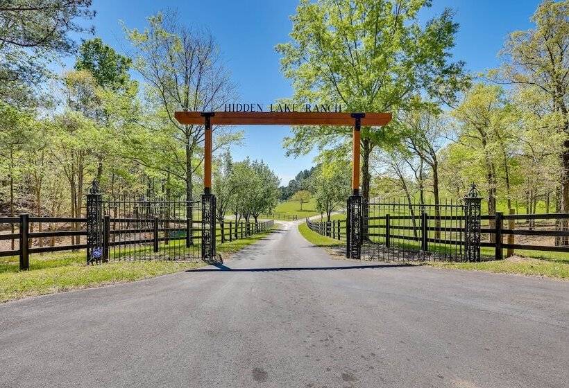 Spacious Alabama Retreat   Deck, Grill & Fire Pit!