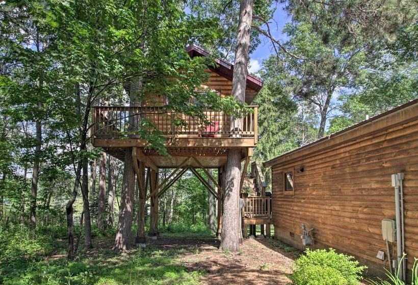 Spacious Cabin On Cross Lake: Treehouse & Sauna!
