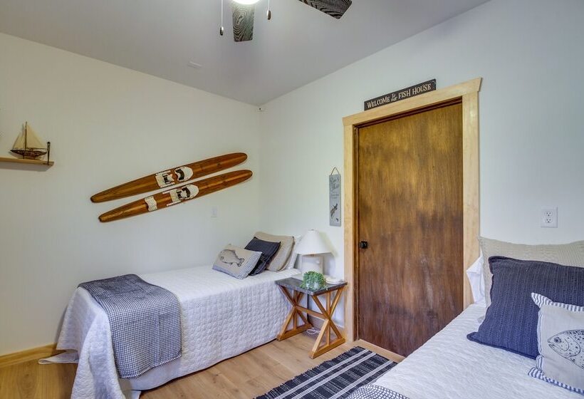 Spacious Cabin On Cross Lake: Treehouse & Sauna!