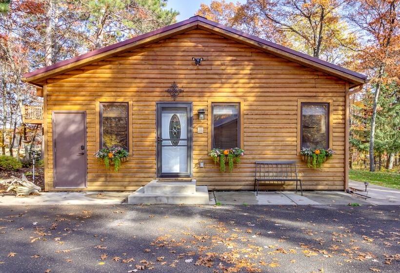 Spacious Cabin On Cross Lake: Treehouse & Sauna!