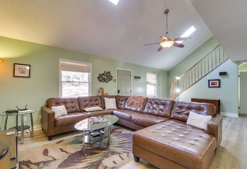 Spacious Family Home W/ Deck At Massanutten Resort