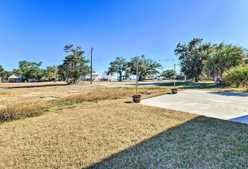 Spacious Gulfport Home   Walk To Beach!