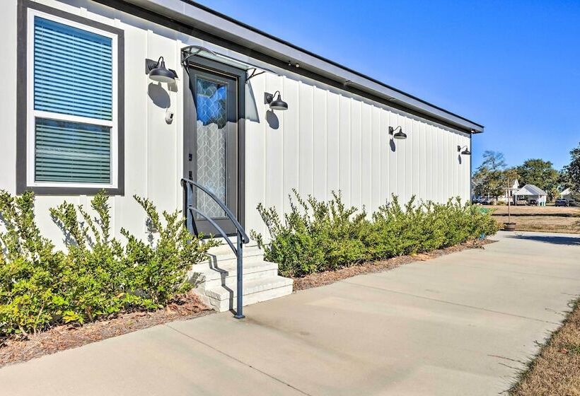 Spacious Gulfport Home   Walk To Beach!