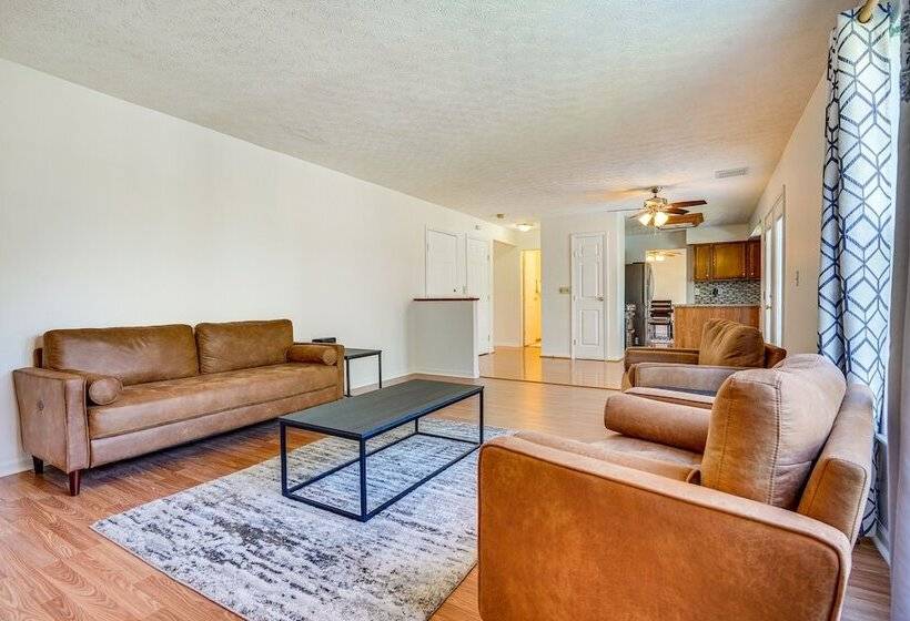 Spacious Home W/ Deck   9 Mi To Downtown Columbus