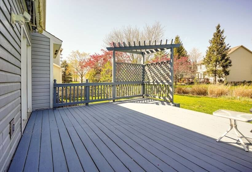 Spacious Home W/ Deck   9 Mi To Downtown Columbus