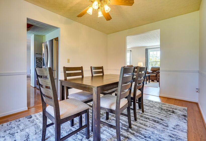 Spacious Home W/ Deck   9 Mi To Downtown Columbus