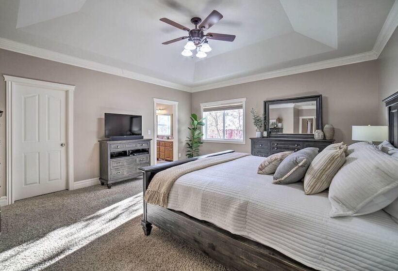 Spacious Idaho Home: Ski, Hike, & Fish!