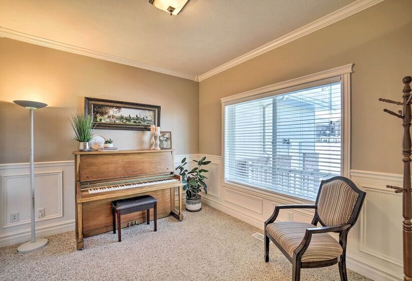 Spacious Idaho Home: Ski, Hike, & Fish!