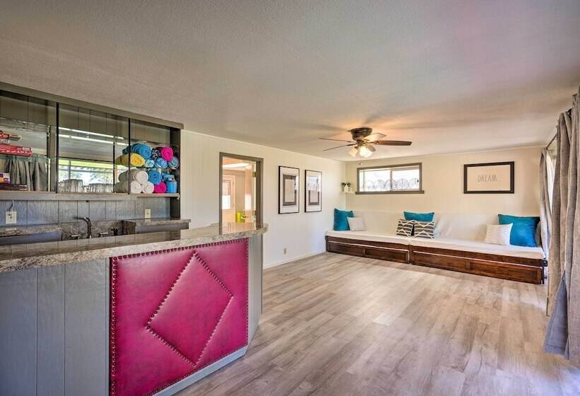 Jackson Escape W/ Hot Tub & Mtn Views!