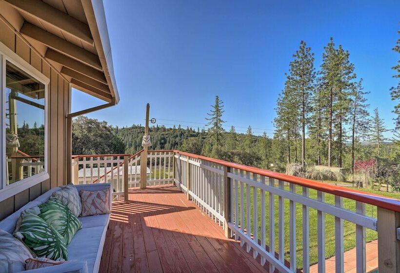 Jackson Escape W/ Hot Tub & Mtn Views!