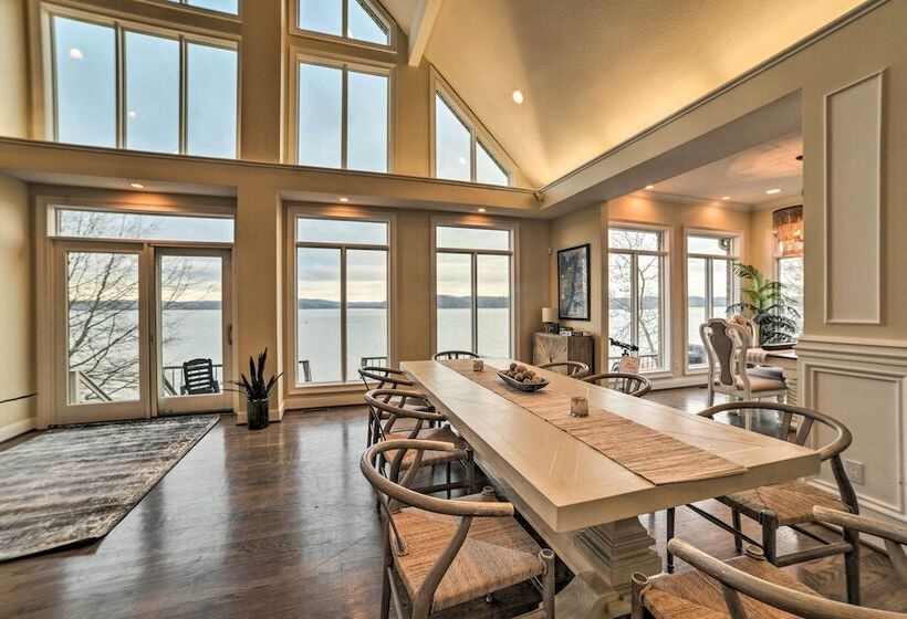 Spacious Lakefront Kentucky Home Rental!
