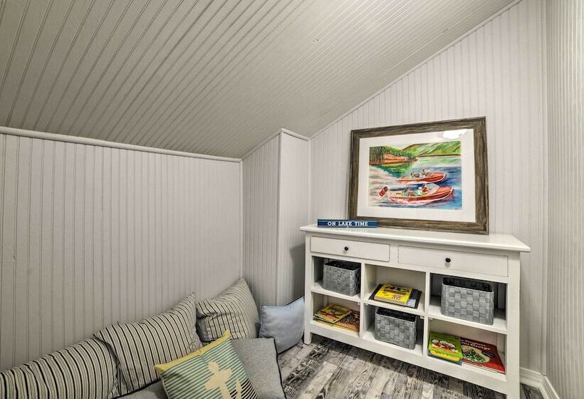 Spacious Lakefront Kentucky Home Rental!