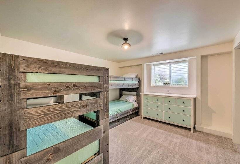 Spacious Layton Retreat W/ Private Hot Tub!