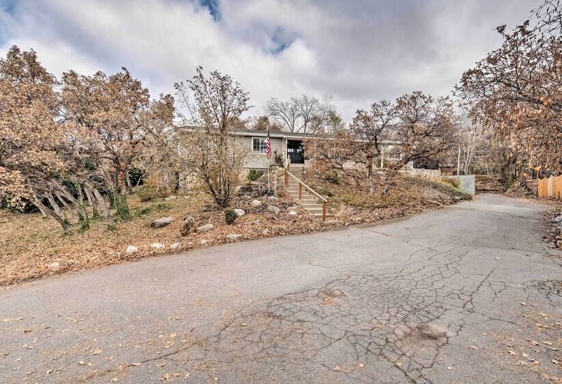 Spacious Layton Retreat W/ Private Hot Tub!