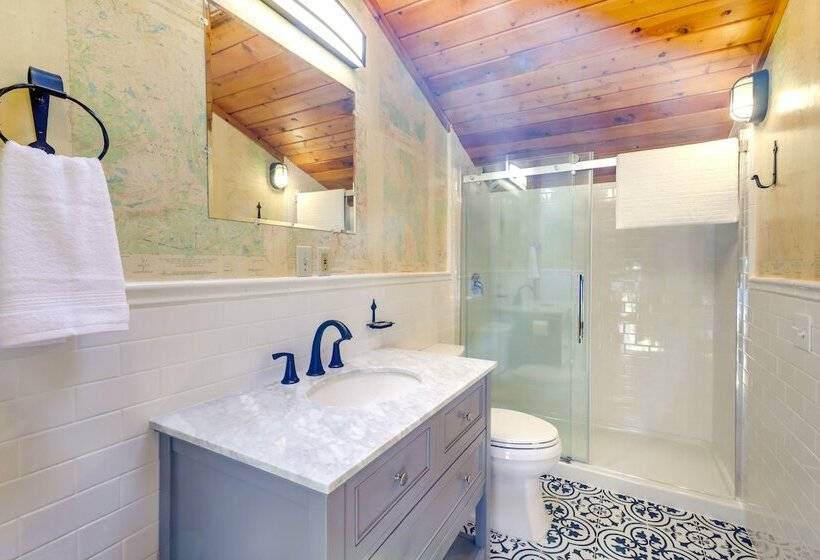 Spacious Pinedale Home W/ Mountain Range View