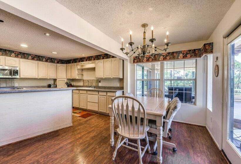 Spacious Ruidoso Home W/ Sierra Blanca Mtn Views!