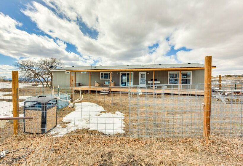 Spacious Tierra Amarilla Ranch House W/ Deck!
