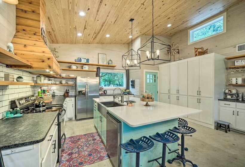 Stunning Blanco Home W/ Direct River Access!