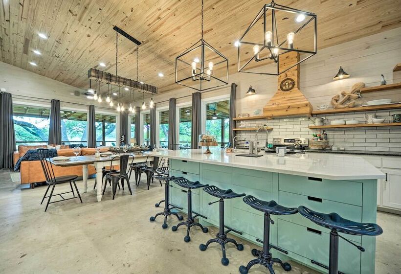 Stunning Blanco Home W/ Direct River Access!