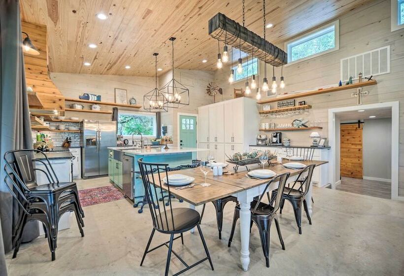 Stunning Blanco Home W/ Direct River Access!