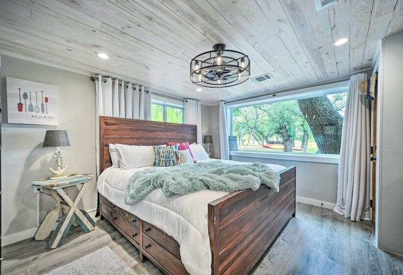 Stunning Blanco Home W/ Direct River Access!