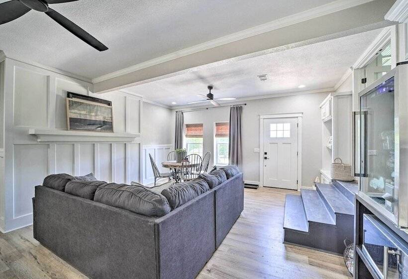 Stunning Oklahoma Home ~ 3 Mi To Spiro Mounds