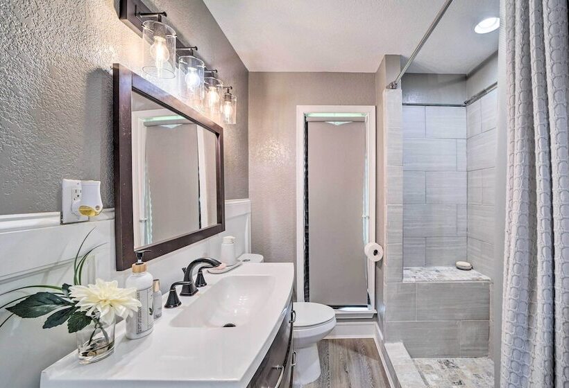 Stunning Oklahoma Home ~ 3 Mi To Spiro Mounds