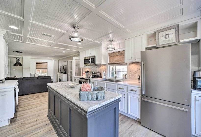 Stunning Oklahoma Home ~ 3 Mi To Spiro Mounds